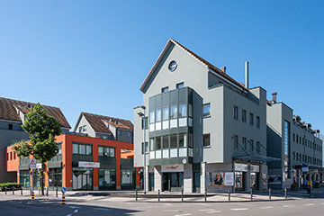 Farbige Akzente im Dübendorfer Stadtkern